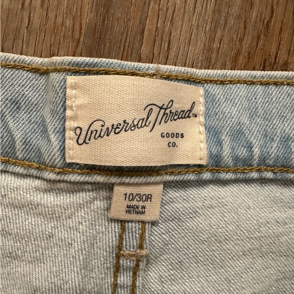 Universal Thread Denim Vintage Straight Leg Jeans with Frayed Hem - Picture 6 of 6